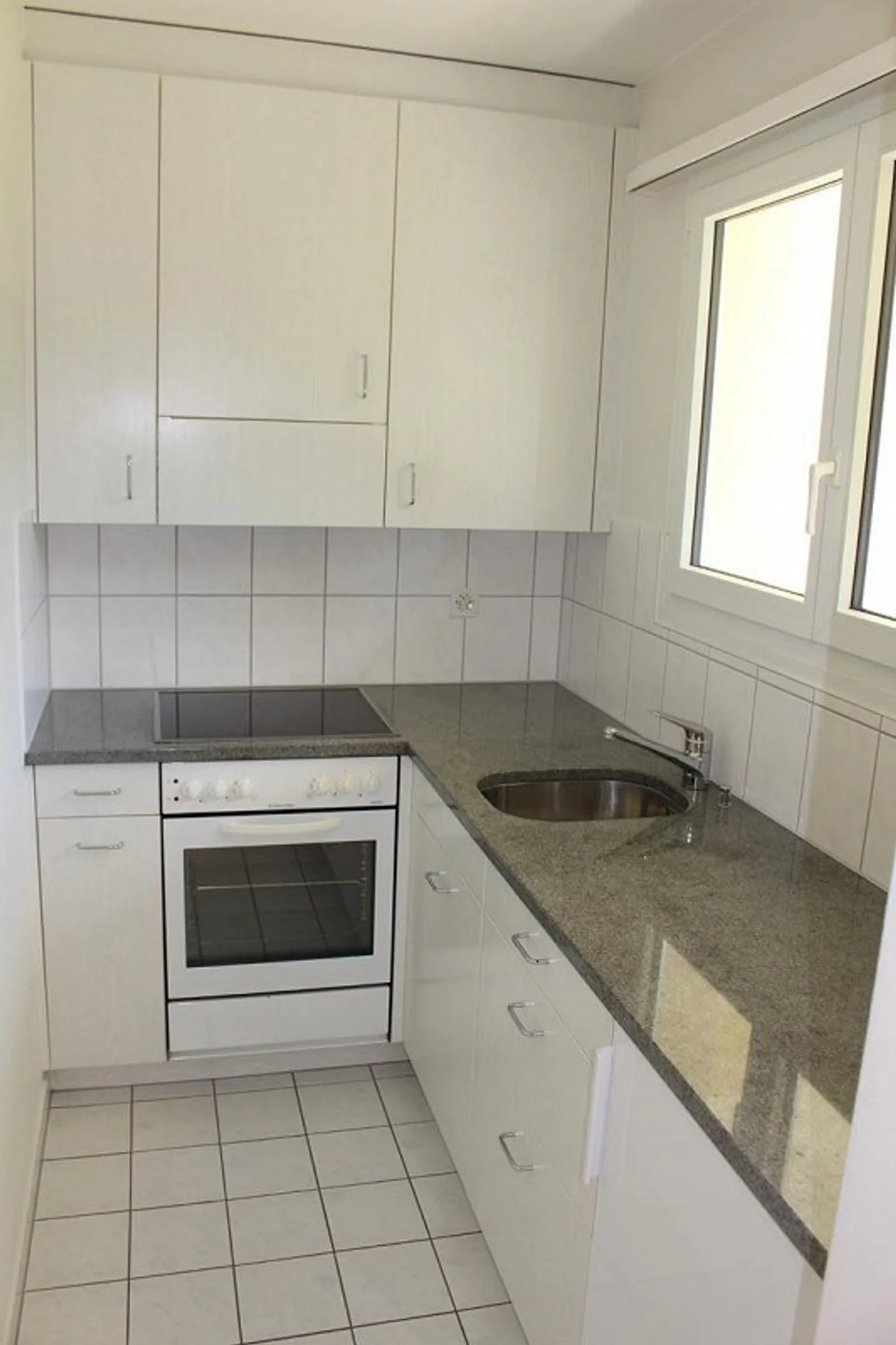 Appartement 2 pièces au rez-de-chaussée - Photo 3 sur 5