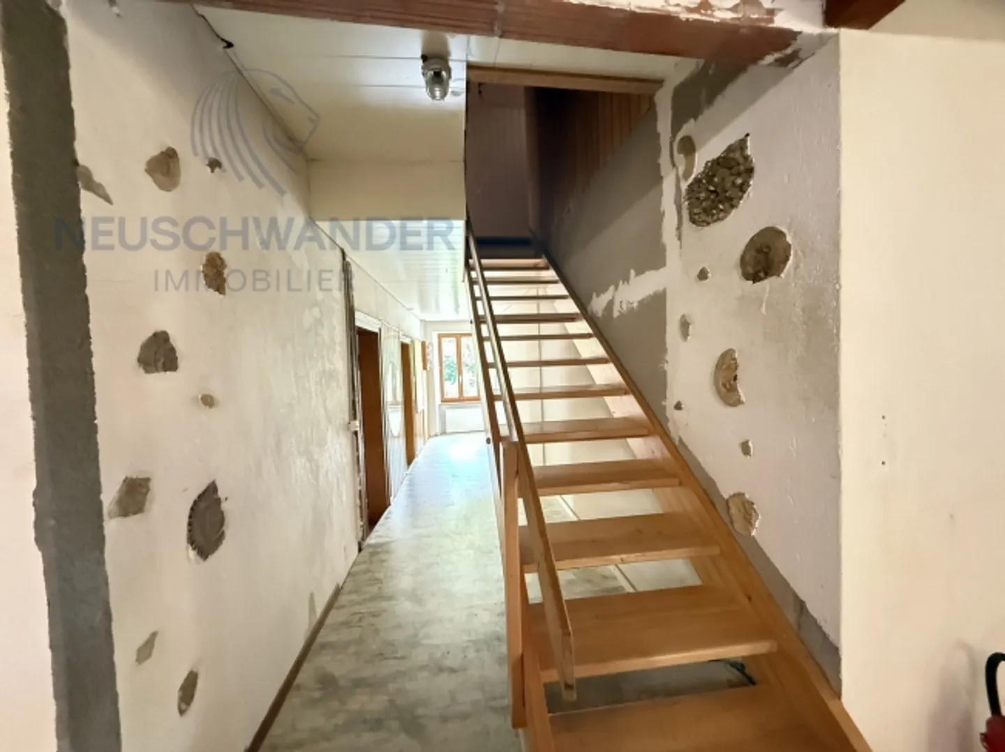 Dorfhaus mit 2 Wohnungen, Werkstatt und Grundstück - Foto 17 von 19