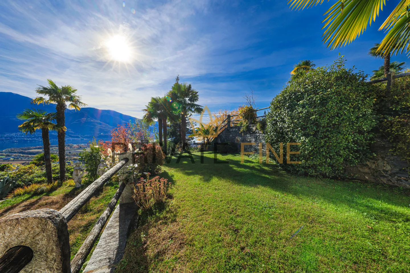 Casa a schiera con magnifica vista sul lago, giardino e seconda casa - Foto 12 di 16