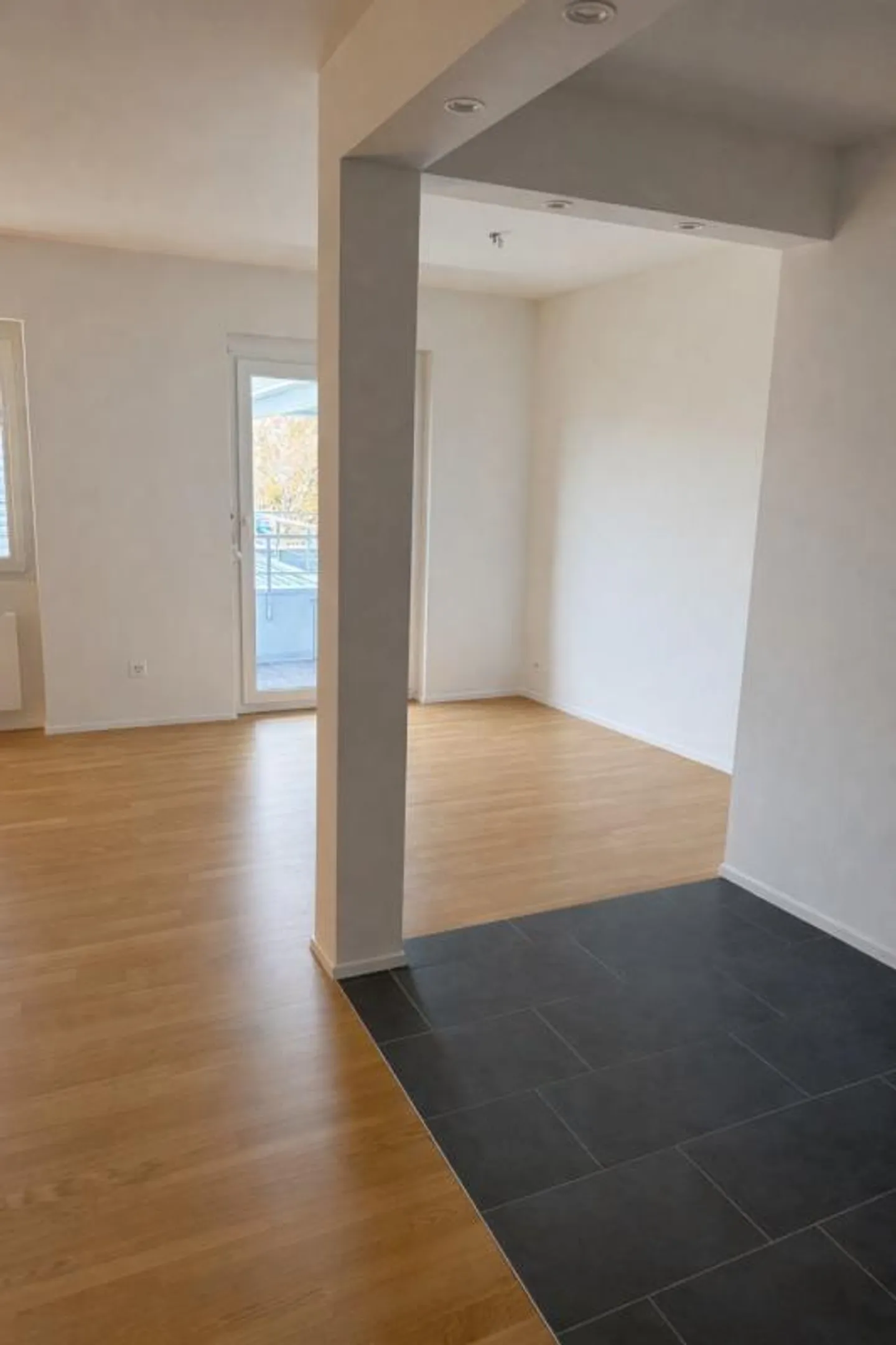 Modern and affordable, single apartment in the Besmer district - Photo 3 of 8