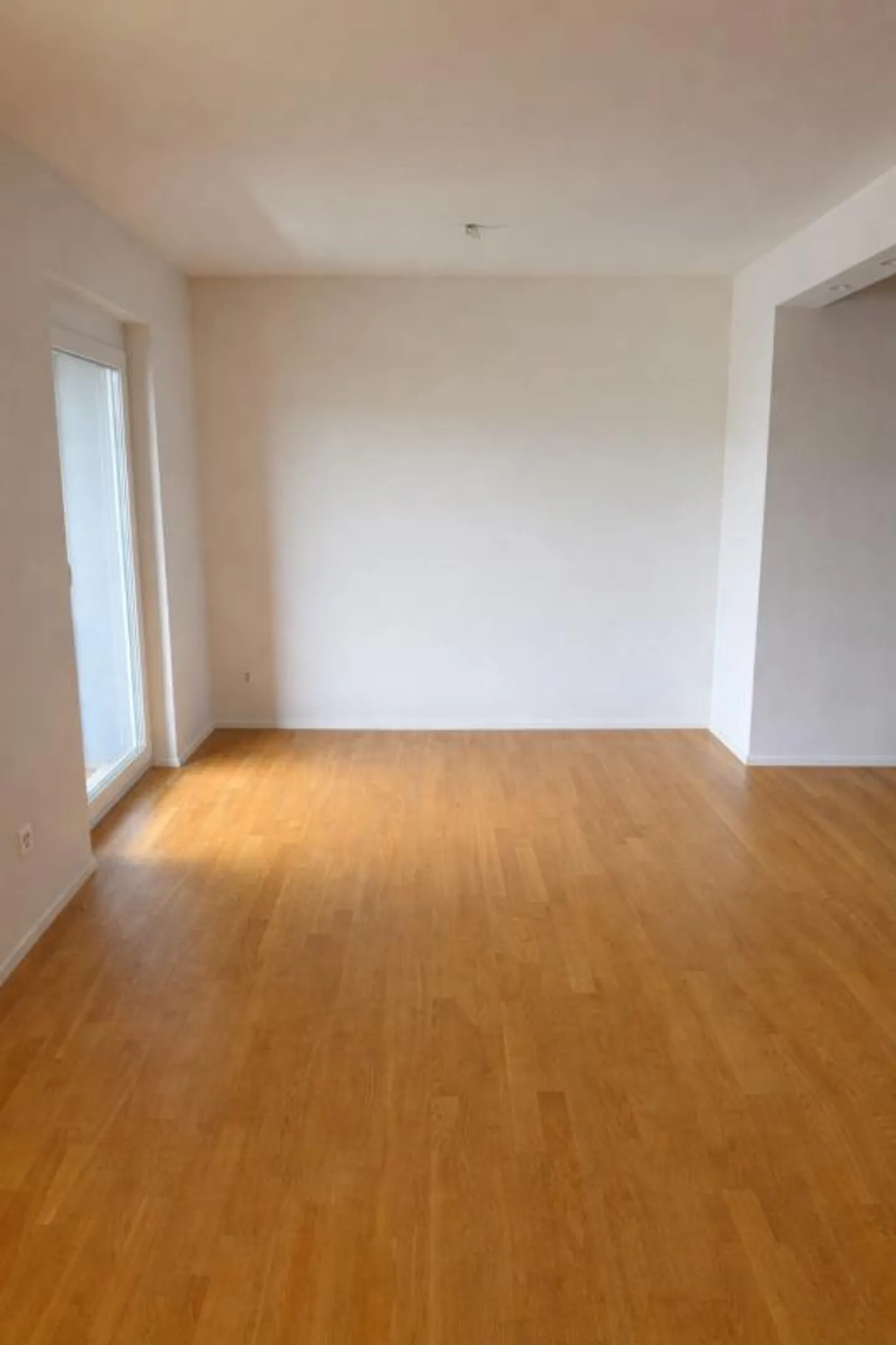 Modern and affordable, single apartment in the Besmer district - Photo 5 of 8