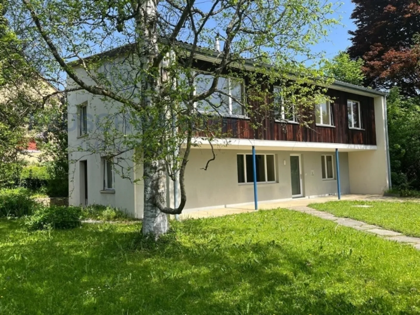 Calma garantita alla fine di un vicolo cieco nelle alture della città - Foto 1 di 11