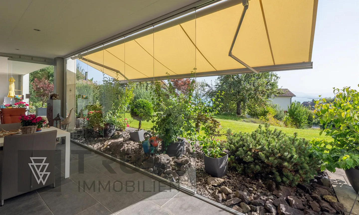 Quiet Garden Apartment - Photo 2 of 8