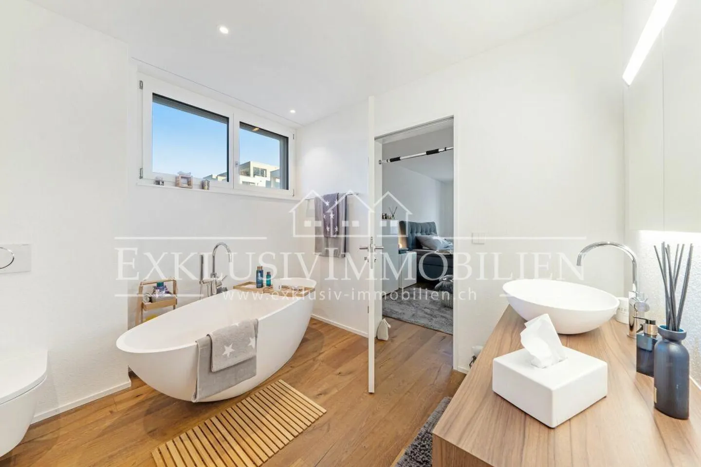 Wohnglück in Lachen - wo modernes Design auf Lebensfreude trifft - Foto 1 di 6