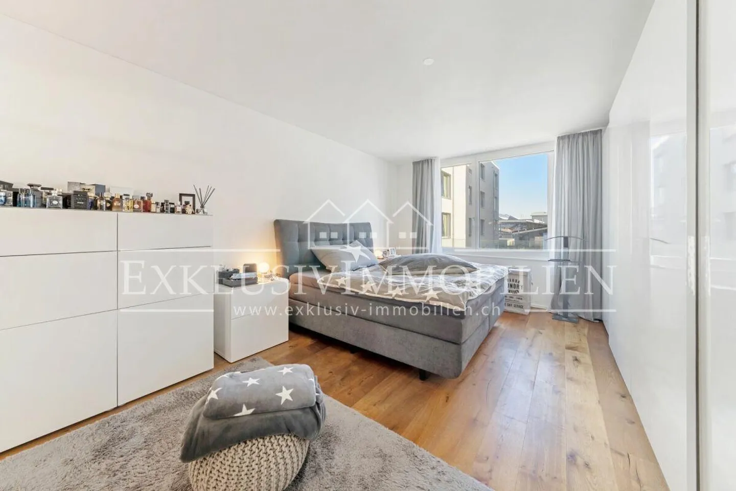 Wohnglück in Lachen - wo modernes Design auf Lebensfreude trifft - Foto 2 di 6