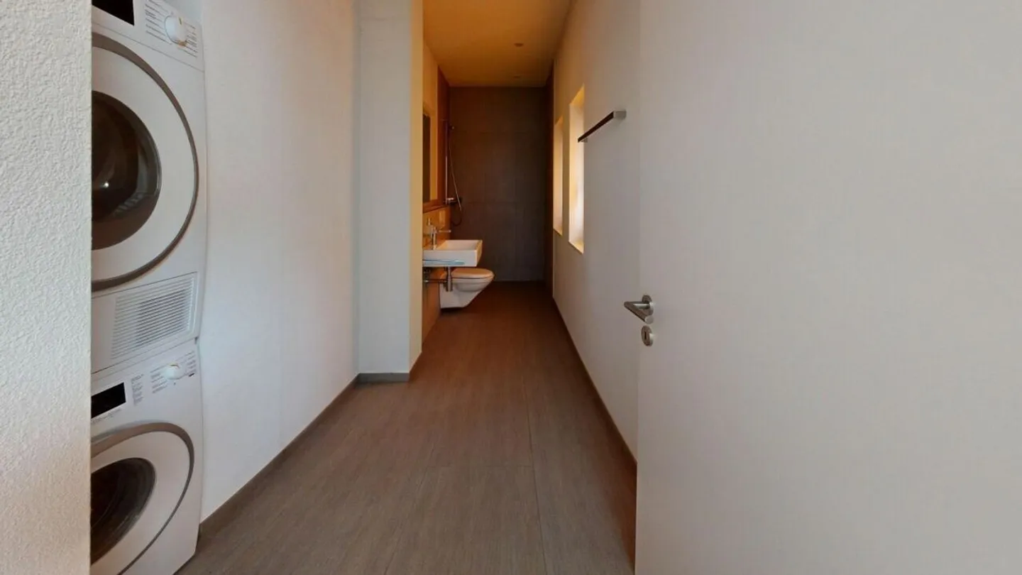 Modernes Wohnen mit viel Raum - 177 m², Südbalkon &amp; grosszügiger Sitzplatz in Müllheim - Foto 8 von 11