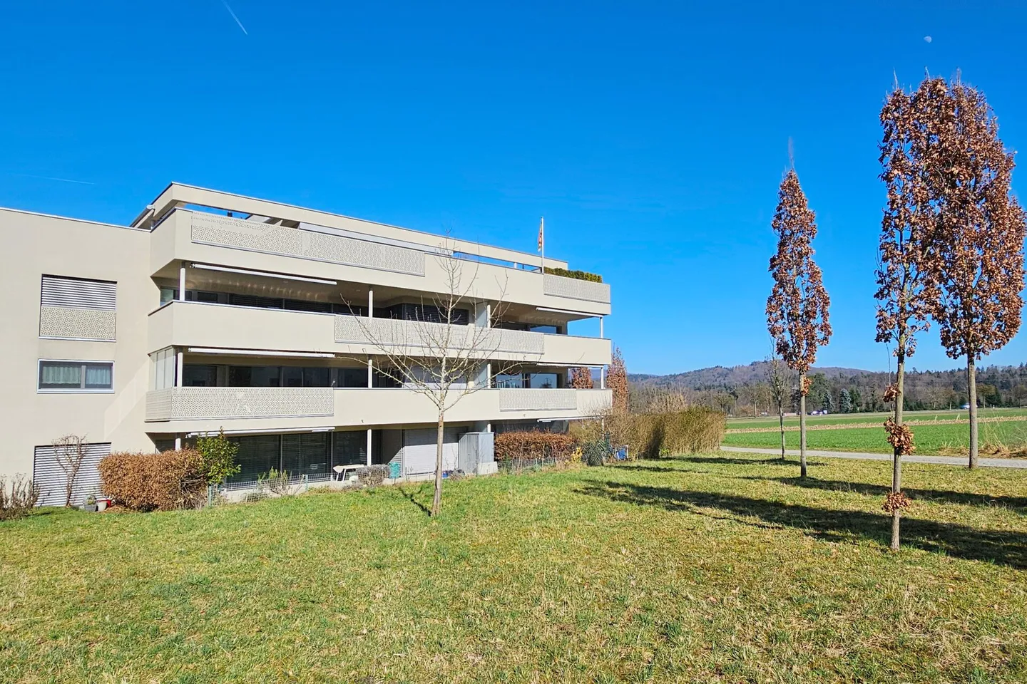 Appartamento tra la Limmat e il bordo della foresta con vista panoramica - Foto 1 di 10