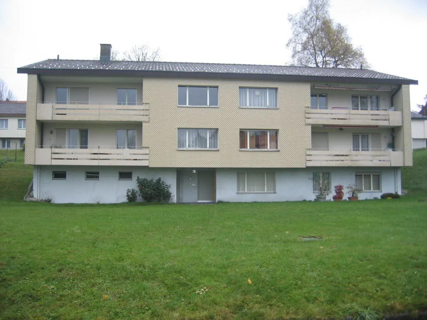 Spacious 4.5 Room Apartment - Photo 1 of 5