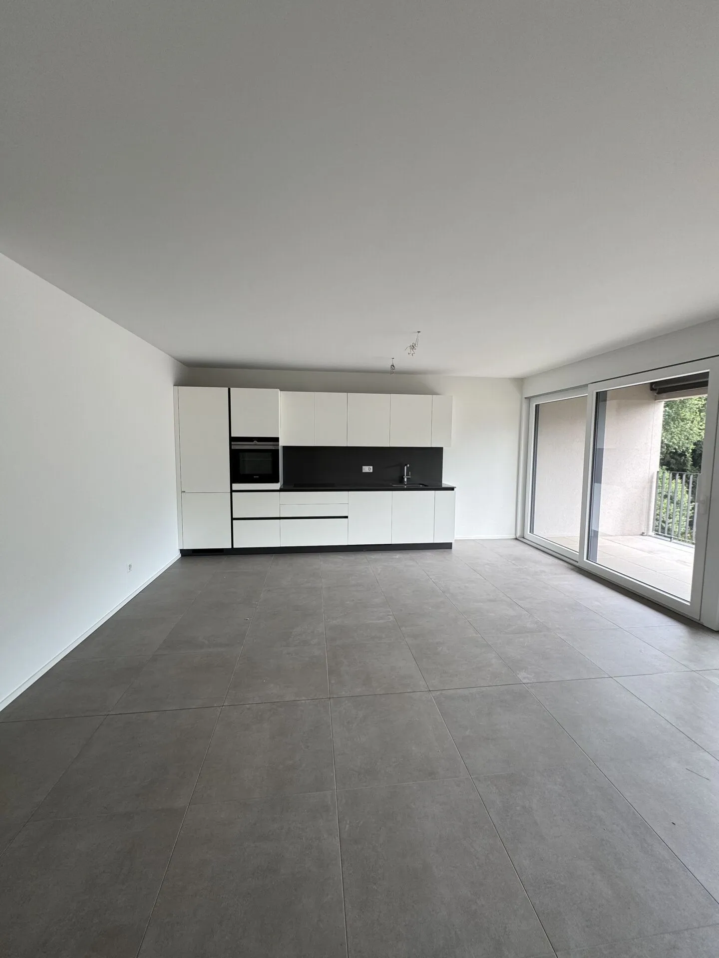 Monteggio 2.5 | Miete 1'250 | Ausgaben 150 | Parkplatz 100 - Foto 3 von 9