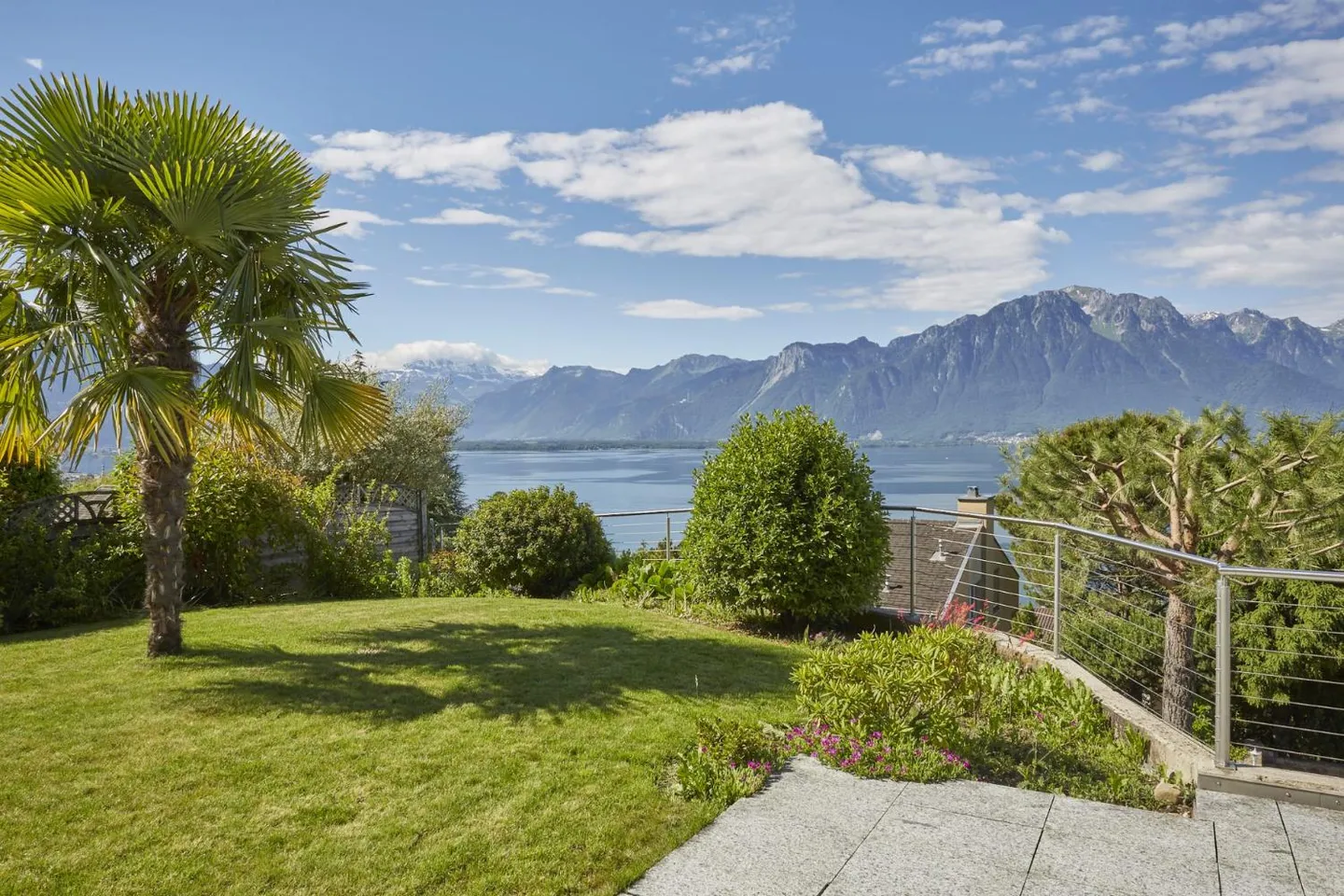 Zeitgenössische Villa mit Seeblick - Foto 11 von 11