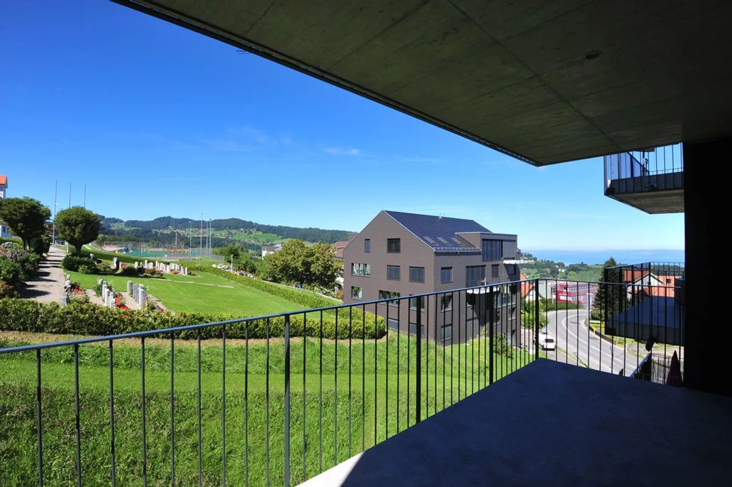 3.5-Room Apartment - Photo 7 of 8