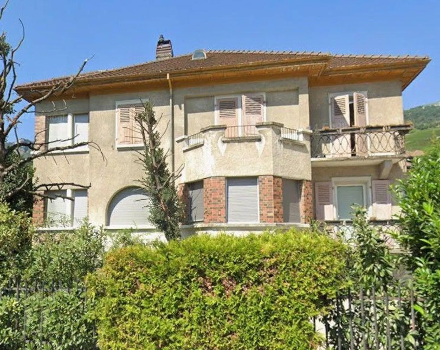 Single house for sale - Photo 1 of 13