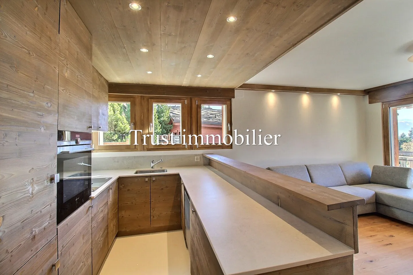 3008L. Ganzjährige Vermietung. Vollständig renovierte Wohnung - Foto 1 von 17