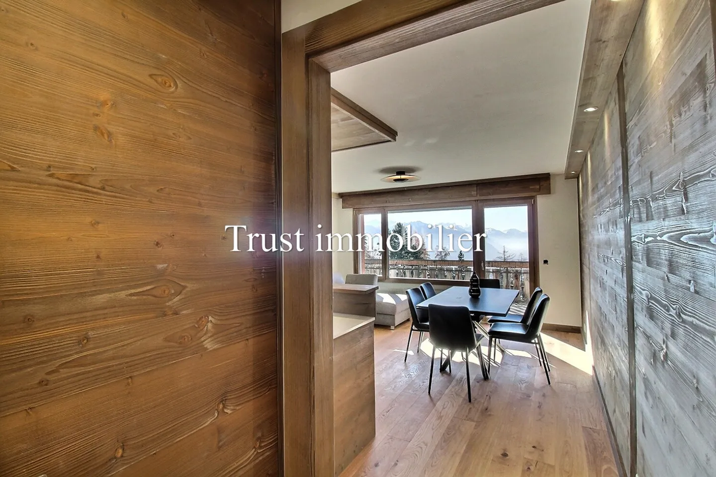 3008L. Ganzjährige Vermietung. Vollständig renovierte Wohnung - Foto 10 von 17