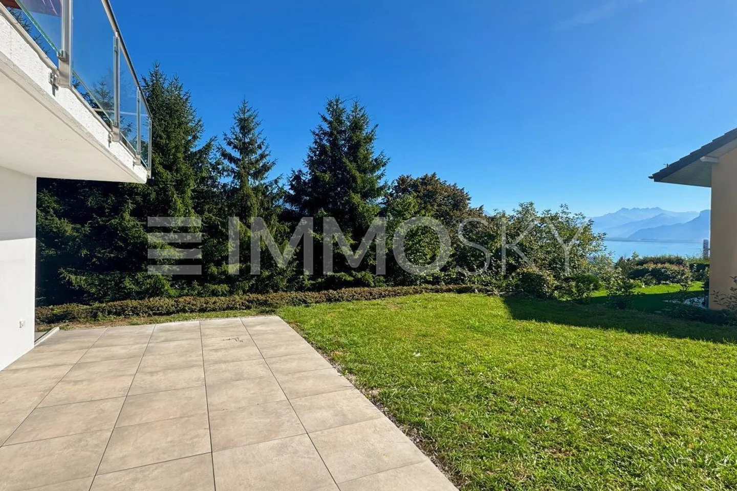 Einfamilienhaus renoviert 5.5 Zimmer mit Seeblick 8 Minuten von Vevey - Foto 2 von 5