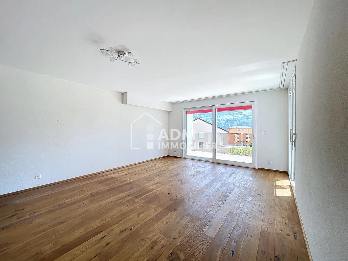 Appartement à louer - Photo 2 sur 10