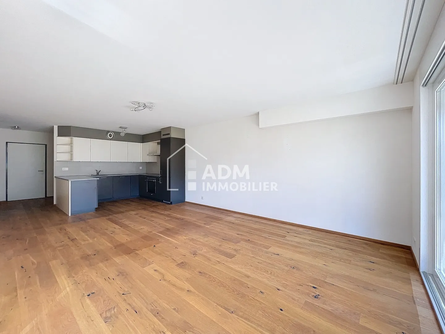 Appartement à louer - Photo 3 sur 10