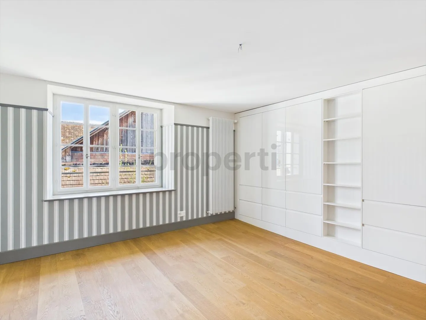 5.5 Zimmer Wohnung  ein einzigartiges Zuhause, das Geschichte und Moderne vereint - Foto 6 von 11