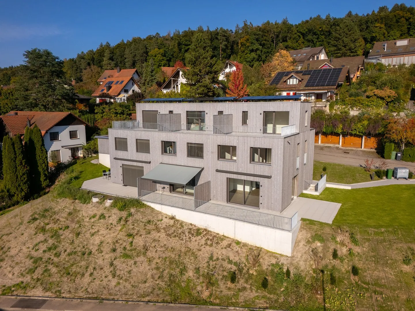 Charmante Familienhäuser - Foto 1 von 17