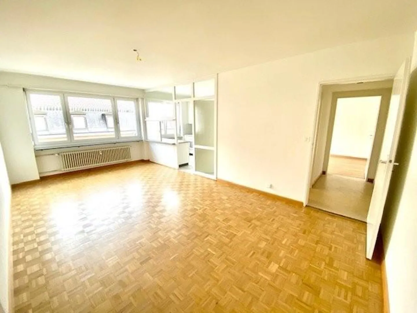 Charmante Wohnung in Iselin - Foto 2 von 7