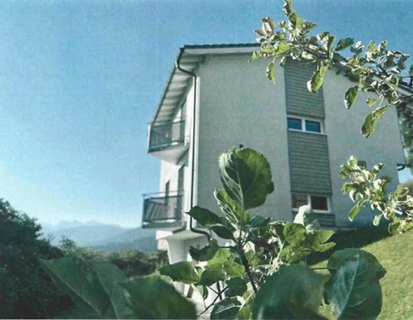 Zu Verkaufen – Einzelvilla 5.5 Zimmer mit Panoramablick in Plasselb - Foto 1 von 14