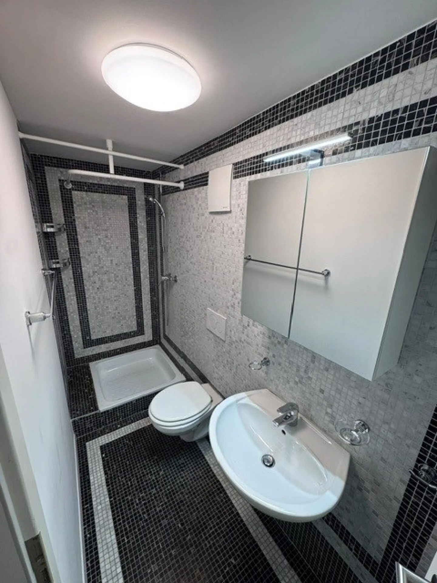 3-room ground floor apartment in a central location - Photo 4 of 9