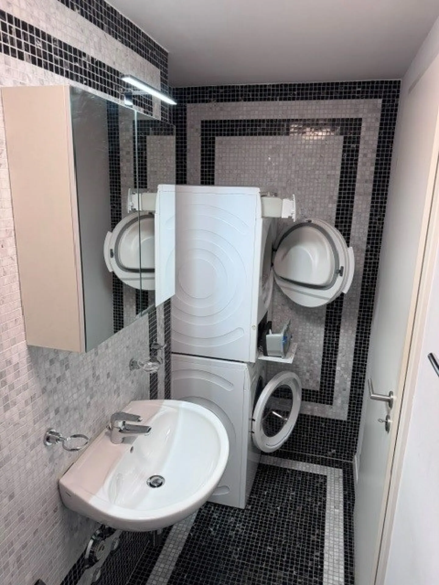 3-room ground floor apartment in a central location - Photo 5 of 9