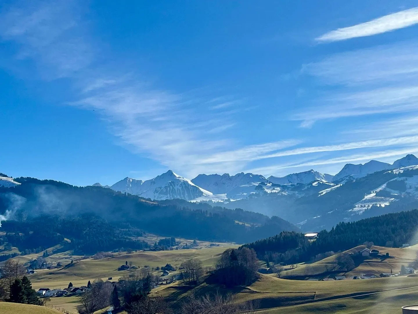 Zu Verkaufen – Einzelvilla 5.5 Zimmer mit Panoramablick in Plasselb - Foto 5 von 14