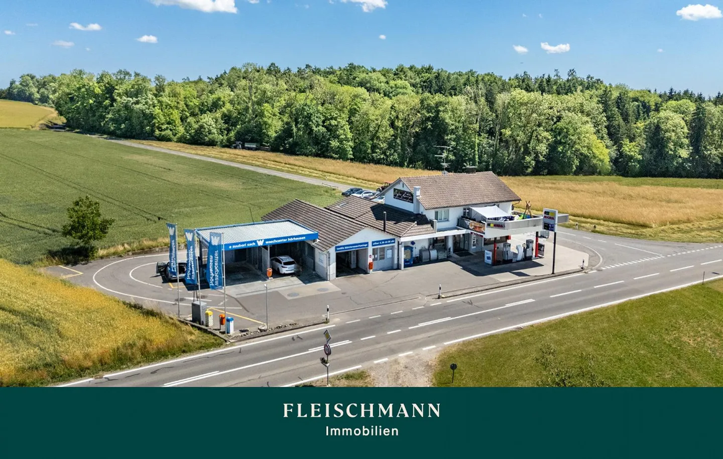 Tankstelle, Shop, Coffee Lounge und Wohnen – ein vielseitiges Gesam... - Foto 1 di 20
