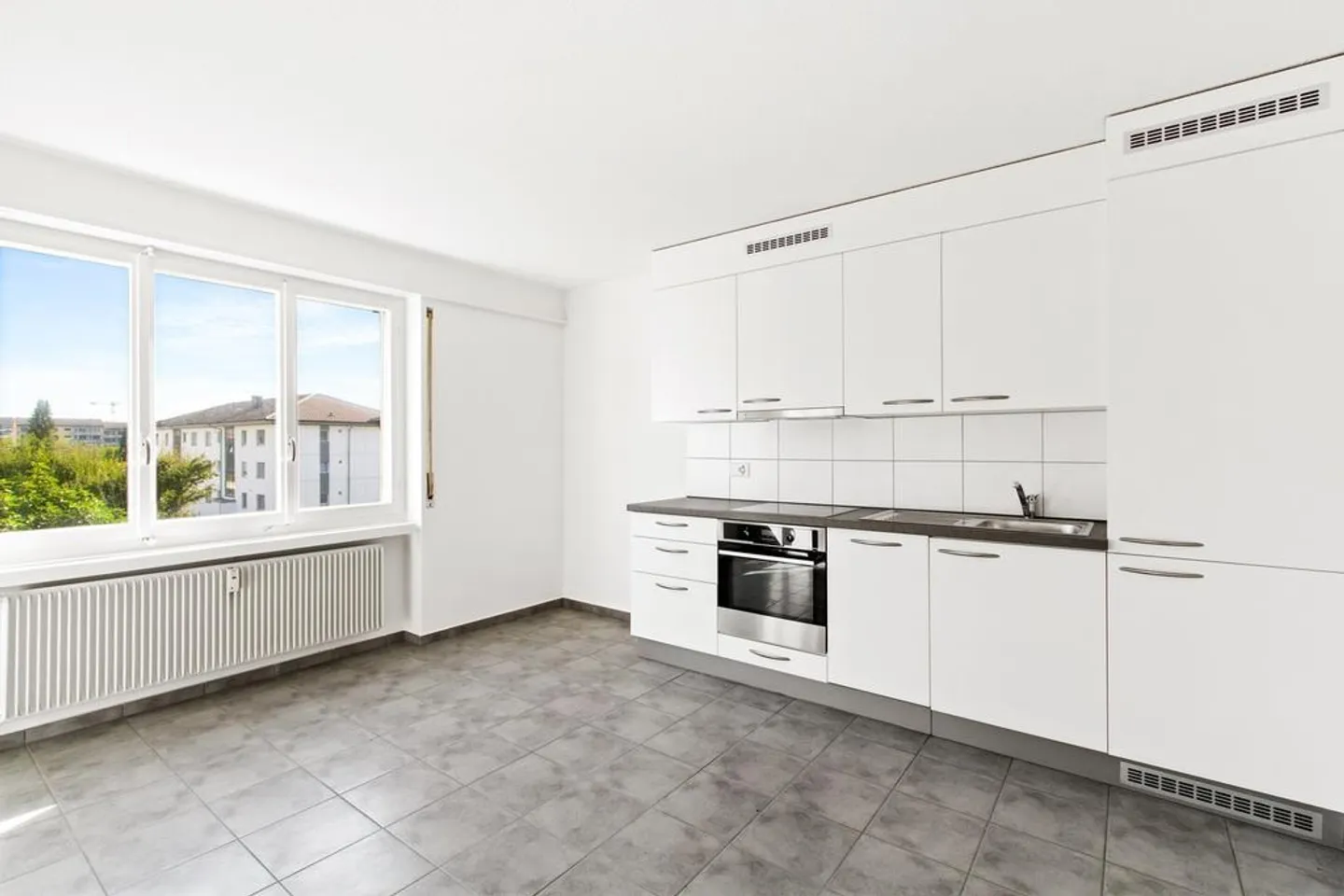 Helle 2-Zimmerwohnung im 3. Stock - Foto 1 von 7