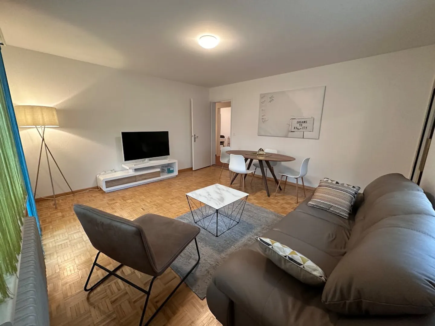 Appartement à louer - Photo 1 sur 10