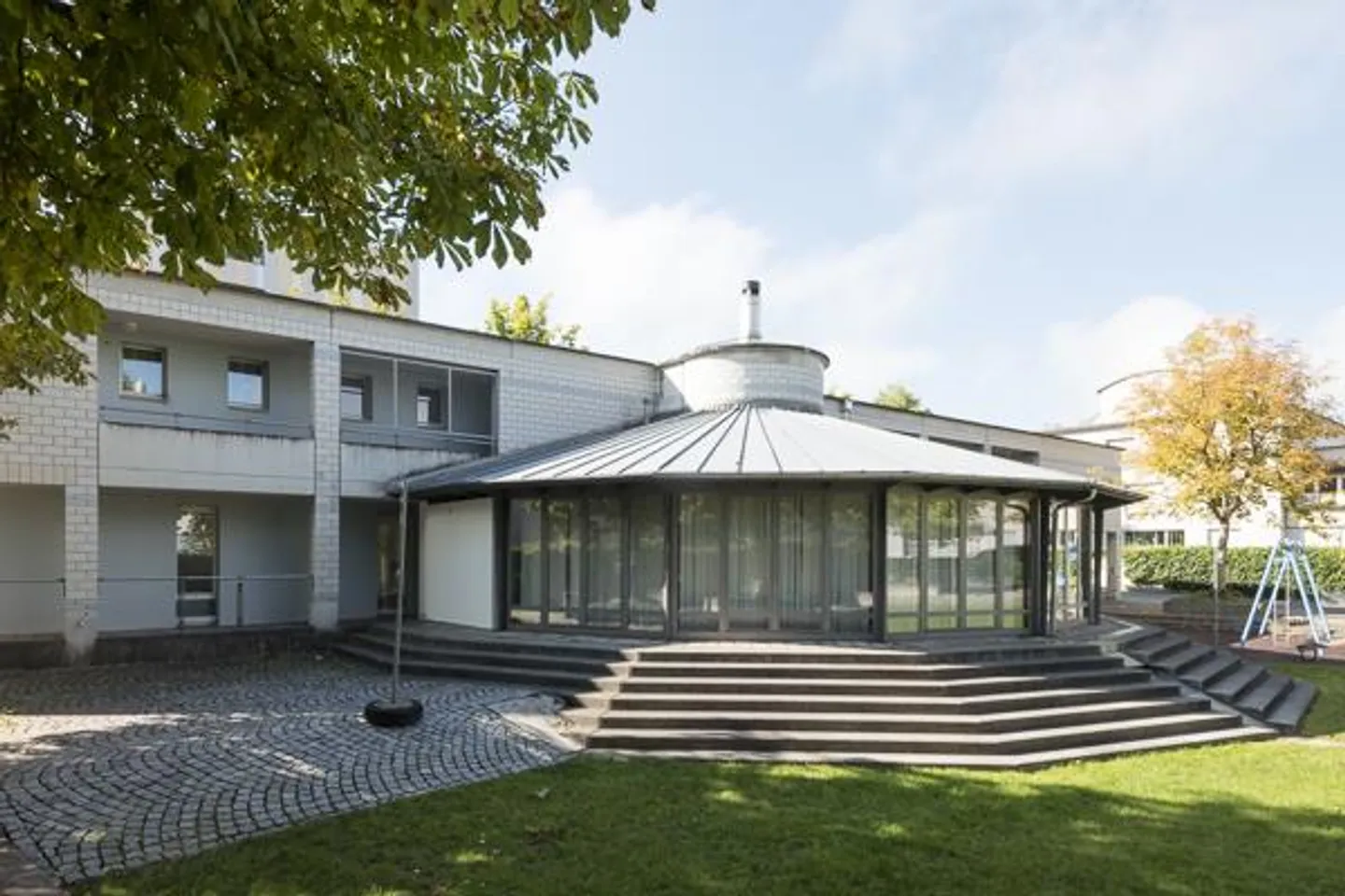 Vivre sur deux étages dans la verdure ! - Photo 2 sur 12