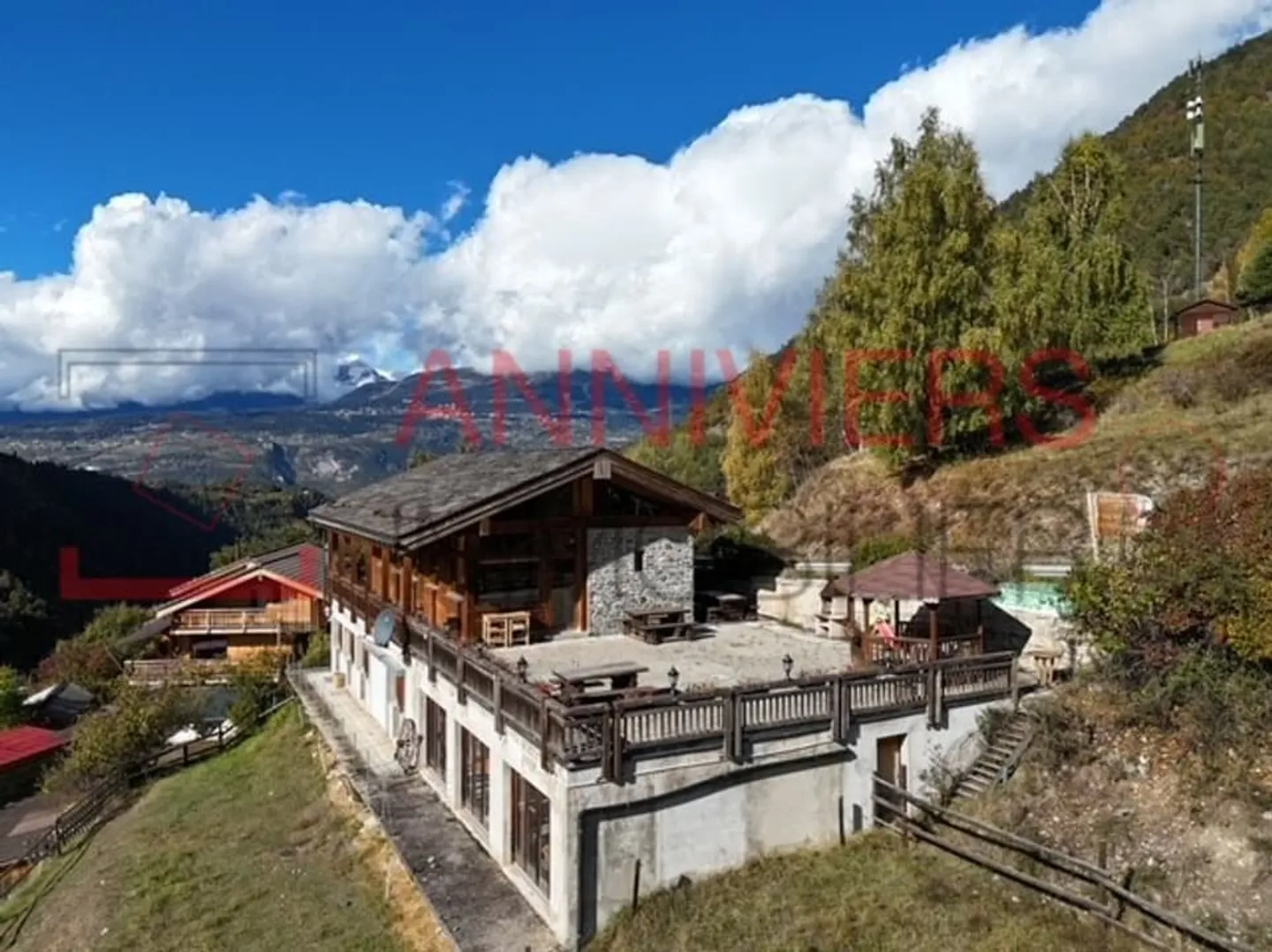 Ristorante tipico con vista panoramica e luce solare ottimale - Foto 12 di 13