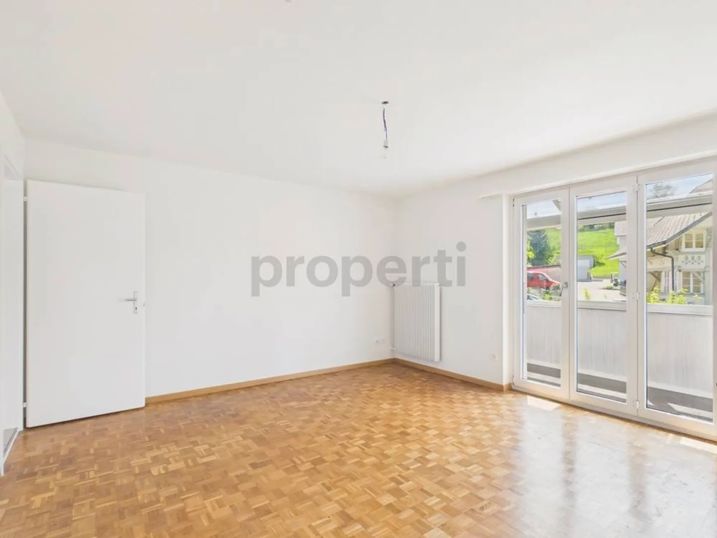 Charmante 3.5 Zimmer Wohnung mit sonnigen Wintergarten - Photo 2 of 10