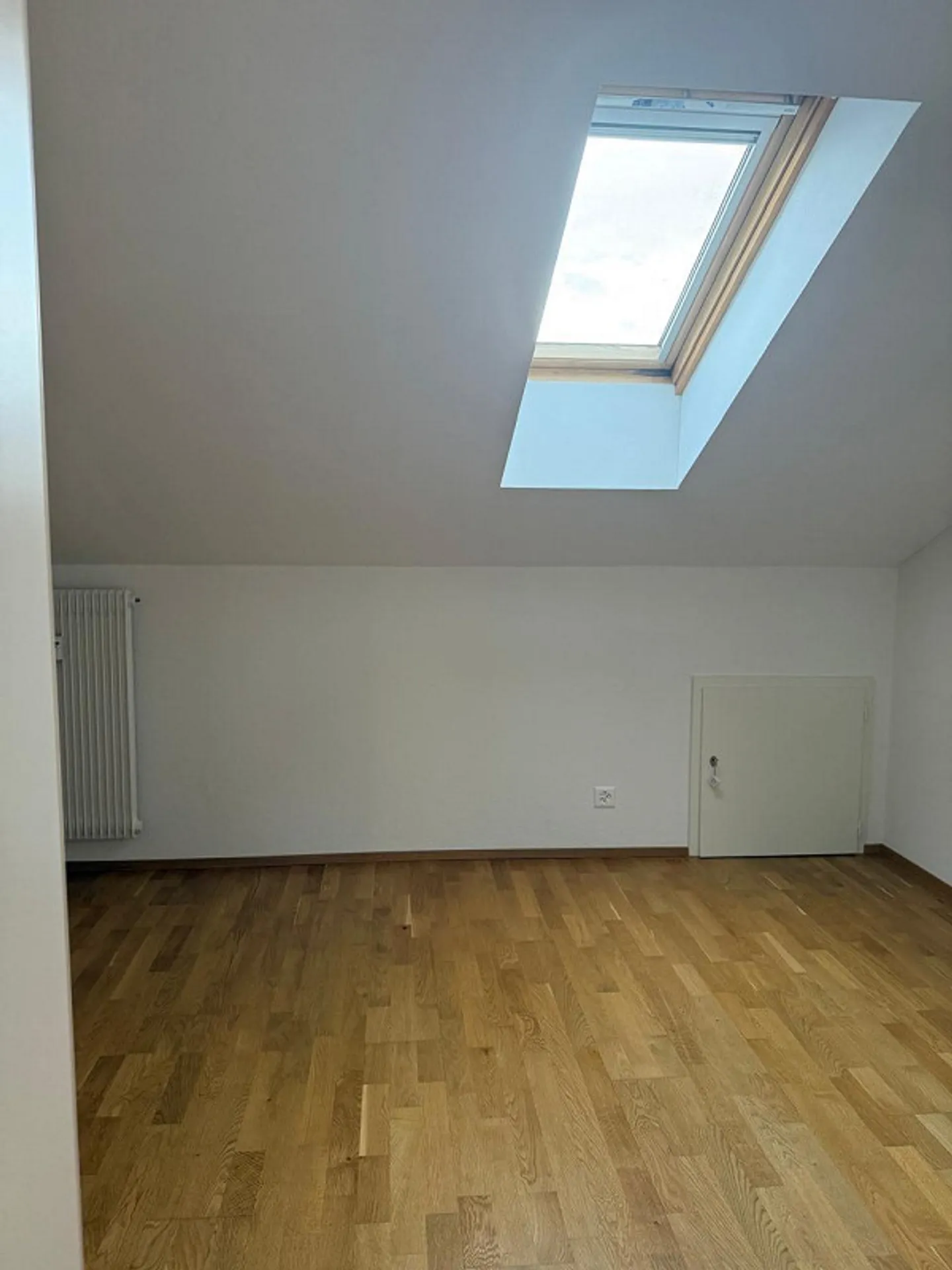 3.5 Room Attic Apartment - Photo 5 of 12
