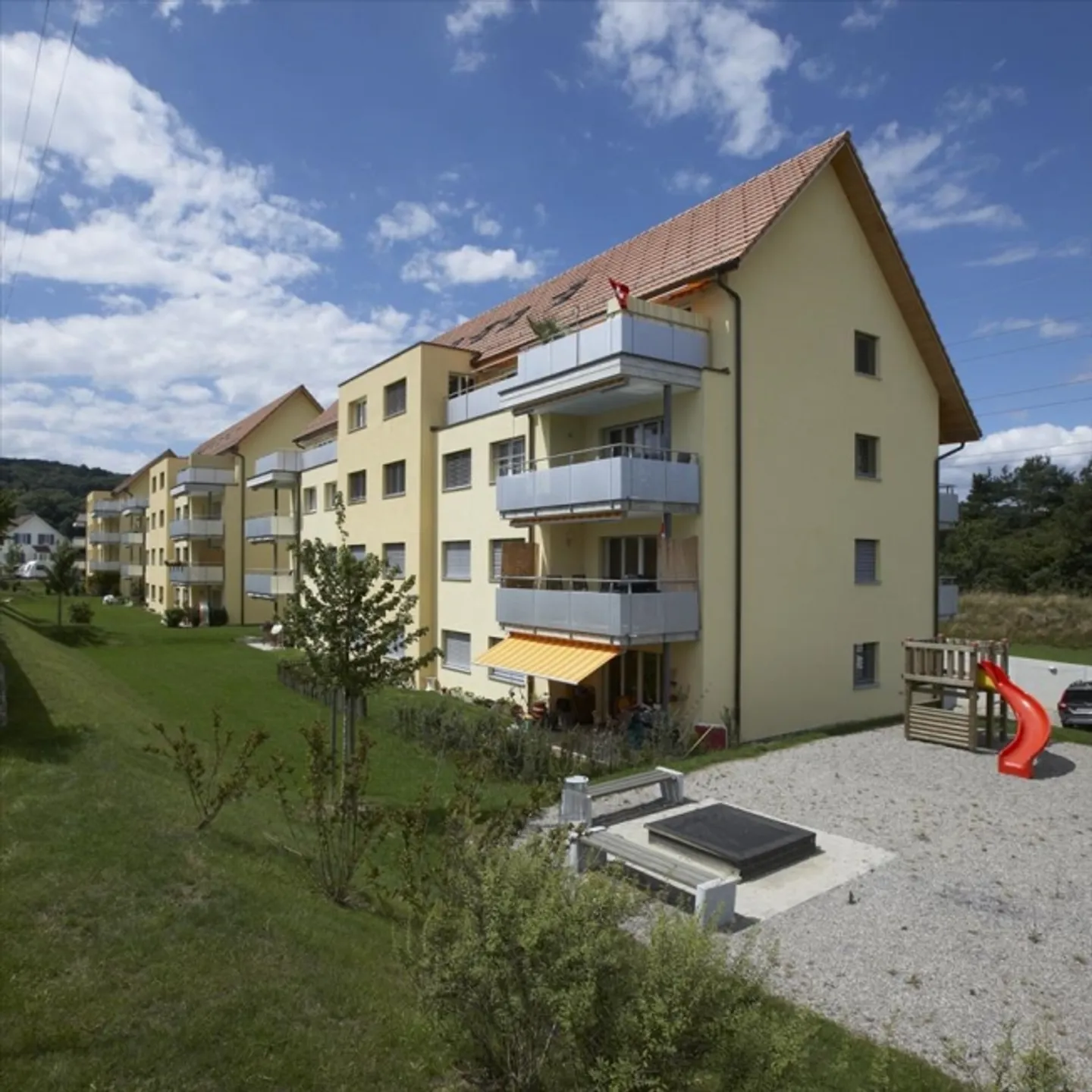 Spacious apartment seeks new residents! - Photo 1 of 11