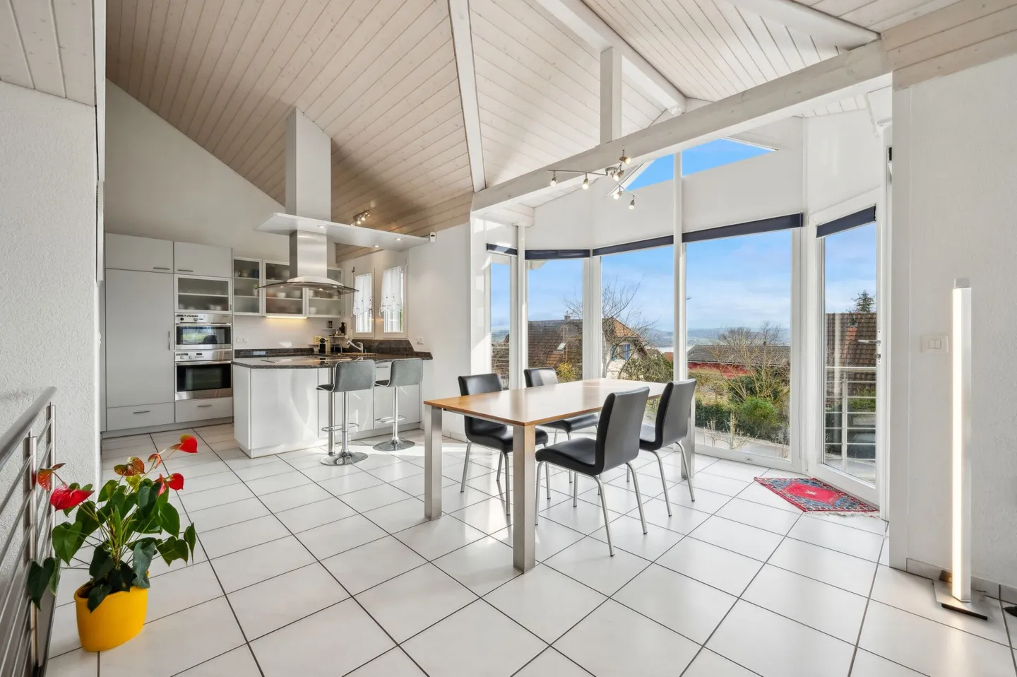 «Einfamilienhaus mit modernster Technik in familienfreundlicher Umgebung» - Foto 3 von 13