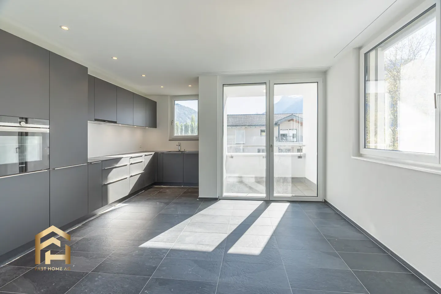 Modernes Apartment in Visp West - Foto 1 von 13