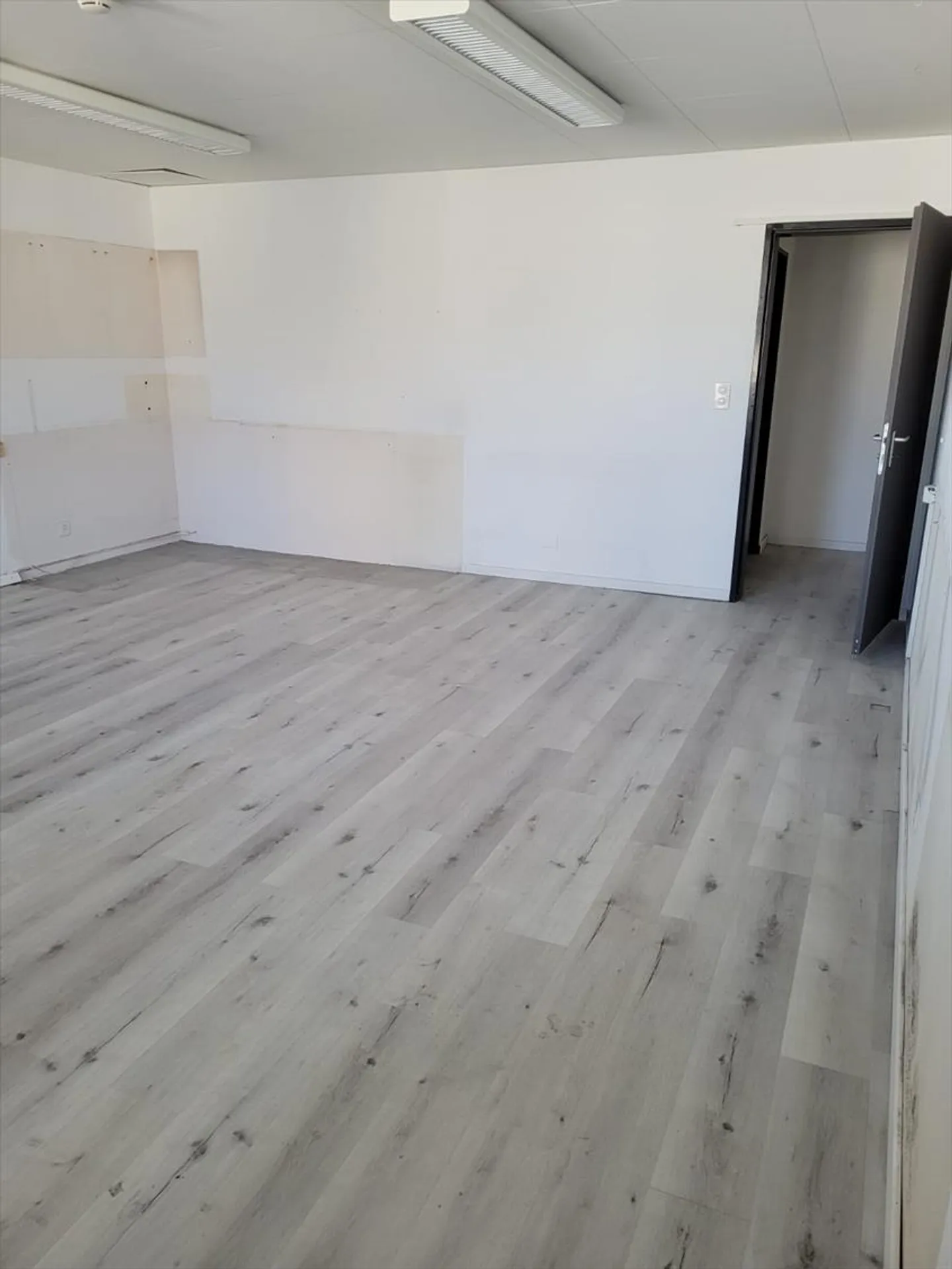 Ihr Büro im Herzen - befristeter Mietvertrag bis zum 31.12.2026 - Foto 2 von 5