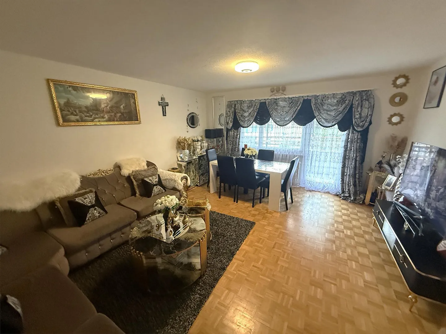 Appartamento spazioso 4.0 camere a prezzo accessibile - Foto 3 di 6