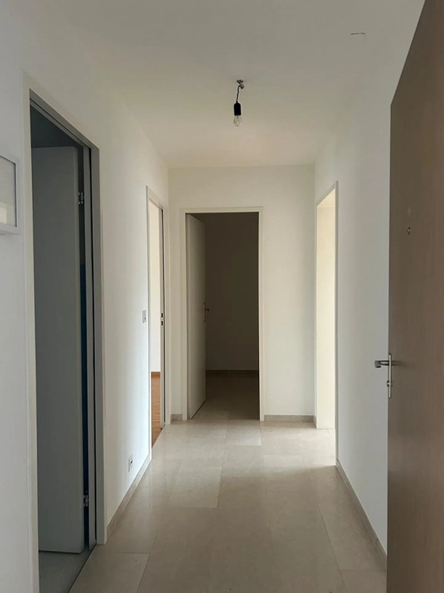 Appartement confortable de 3,5 pièces avec balcon ! - Photo 7 sur 7