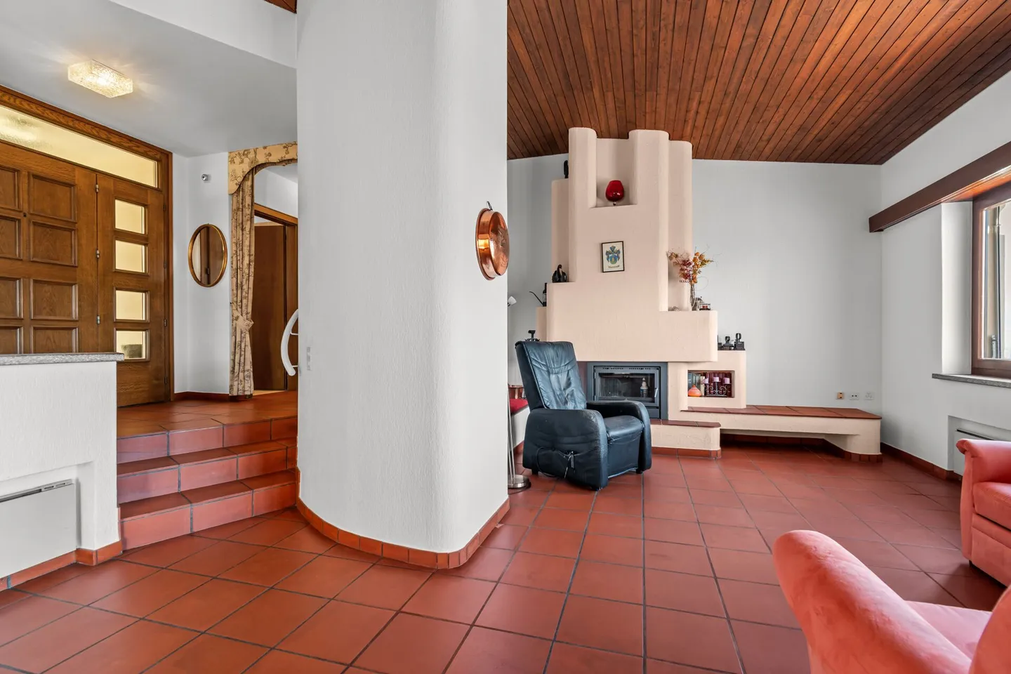 Magnifique maison jumelée de 8,5 pièces avec piscine et vue imprenable - Photo 4 sur 28