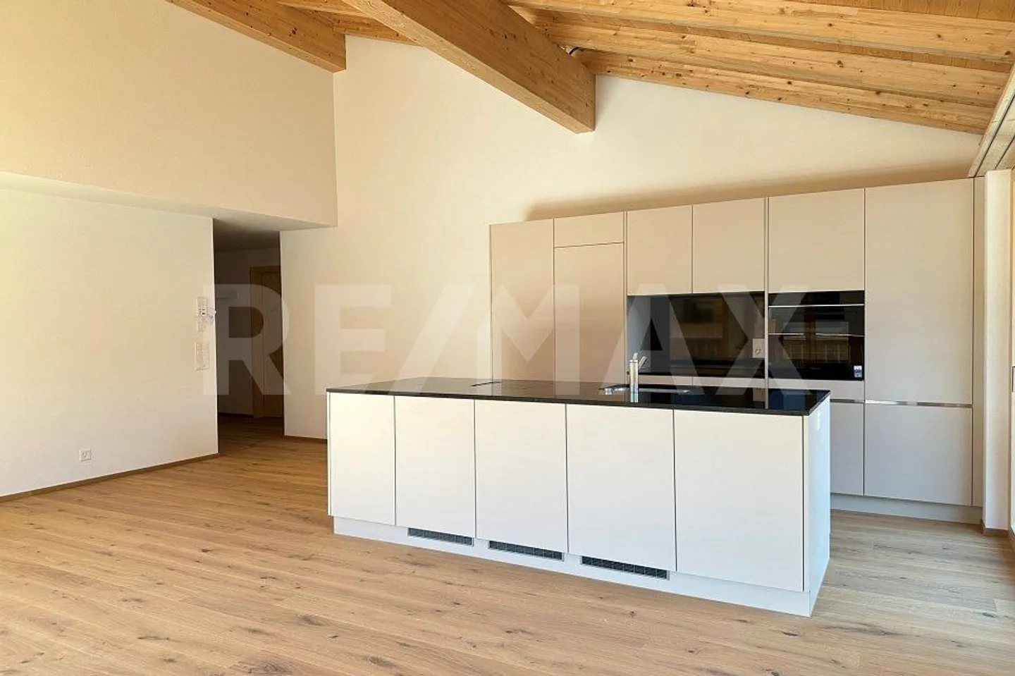 Modernes 3½-Zimmer-Apartment im Prättigau - Foto 1 von 11