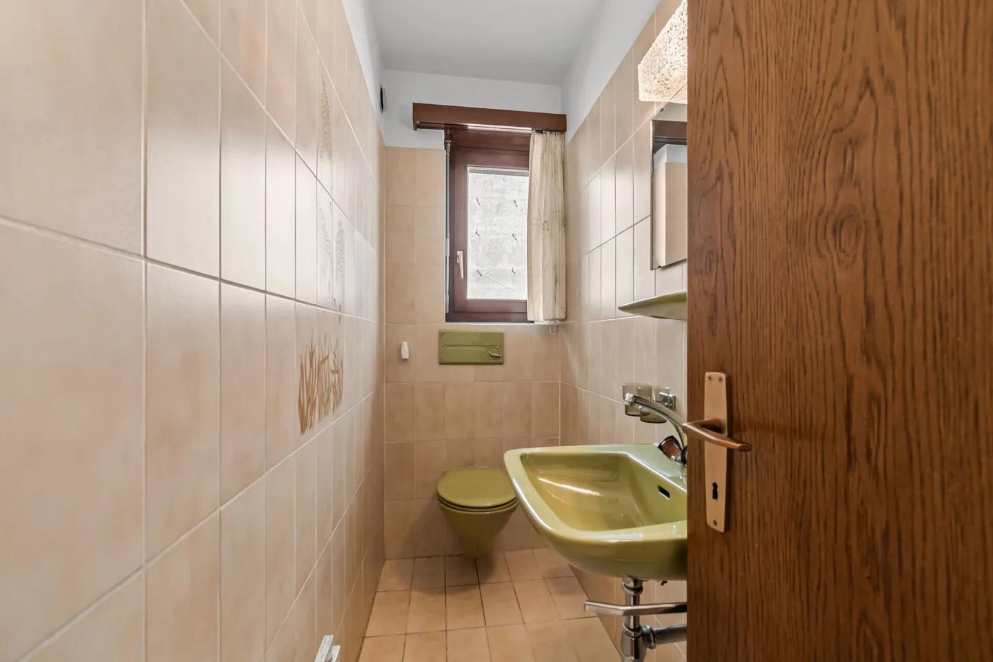 Magnifique maison jumelée de 8,5 pièces avec piscine et vue imprenable - Photo 15 sur 28