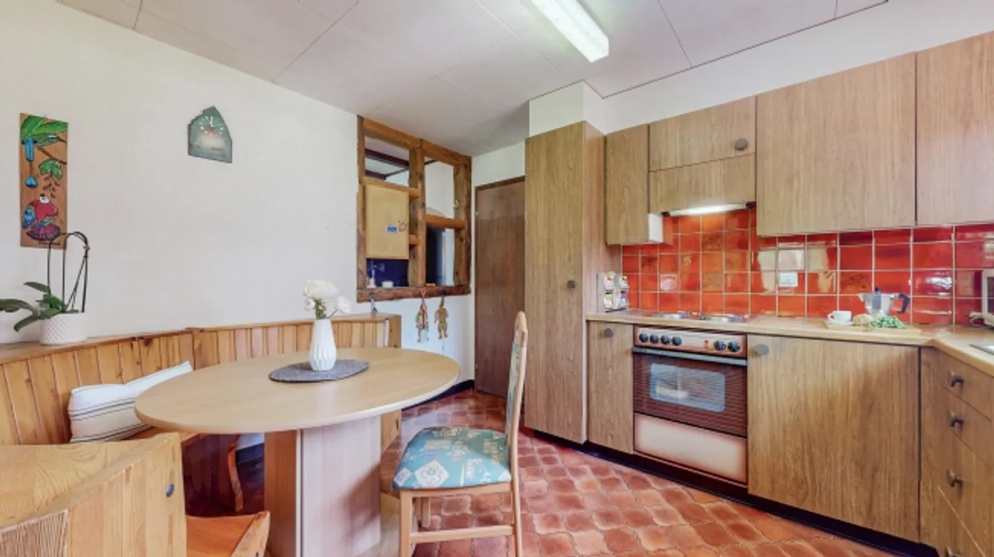 SPAZIO PER VIVERE – CON GIARDINO, VISTA E POTENZIALE DI ESPANSIONE - Foto 5 di 8