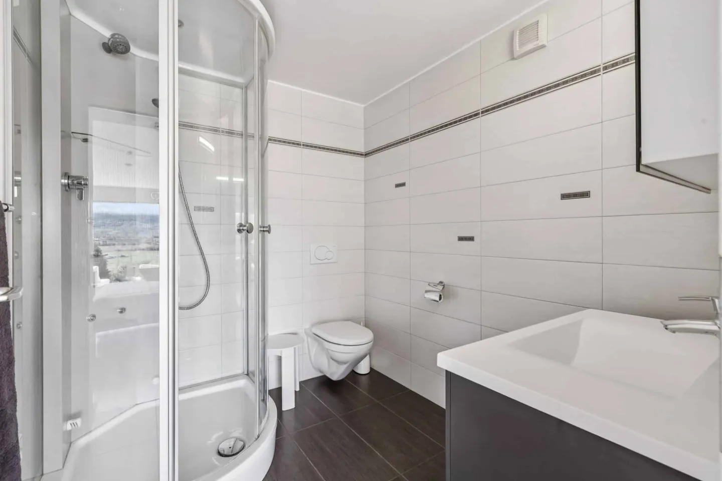 Charmante Villa mit Pool und Weinblick - Foto 7 von 12