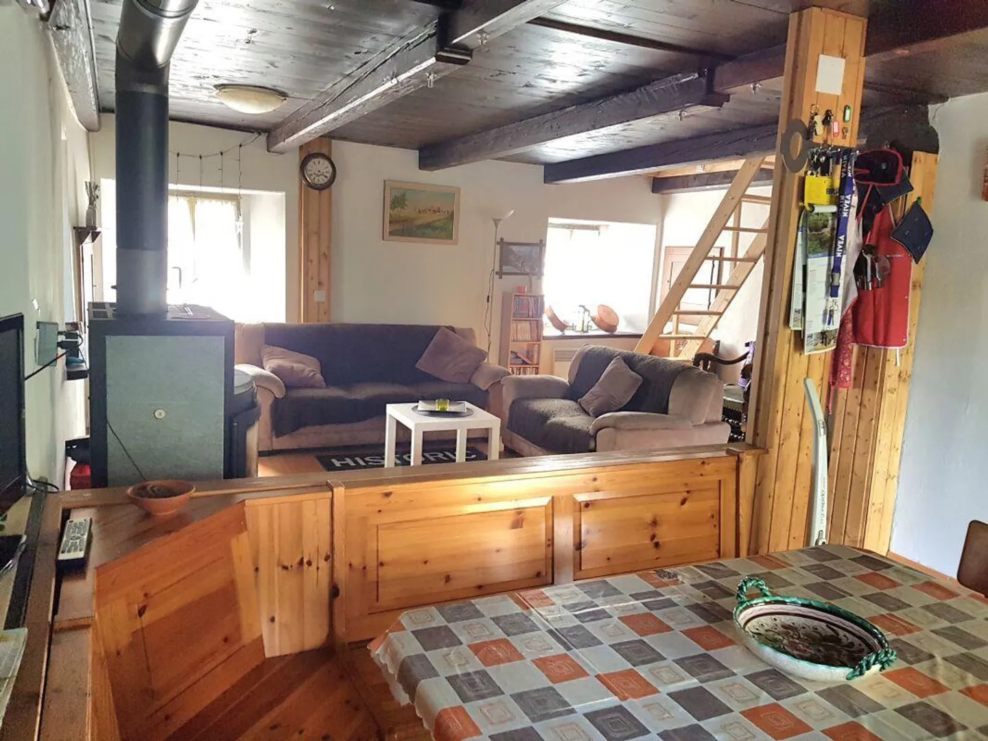 Historic rustic with large building land - Photo 3 of 8