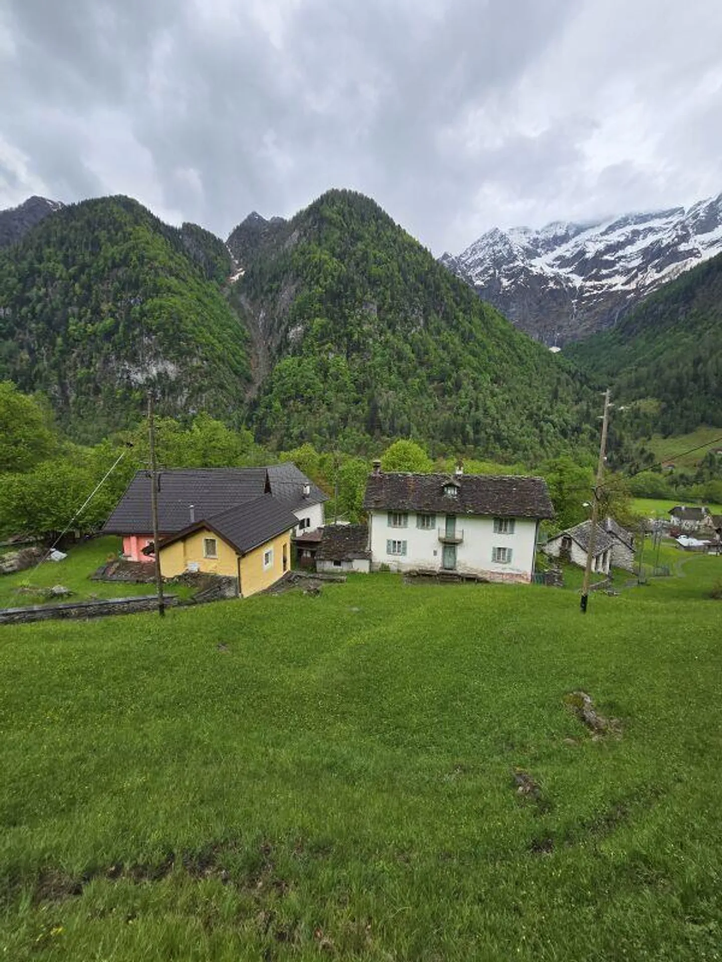 Historic rustic with large building land - Photo 8 of 8