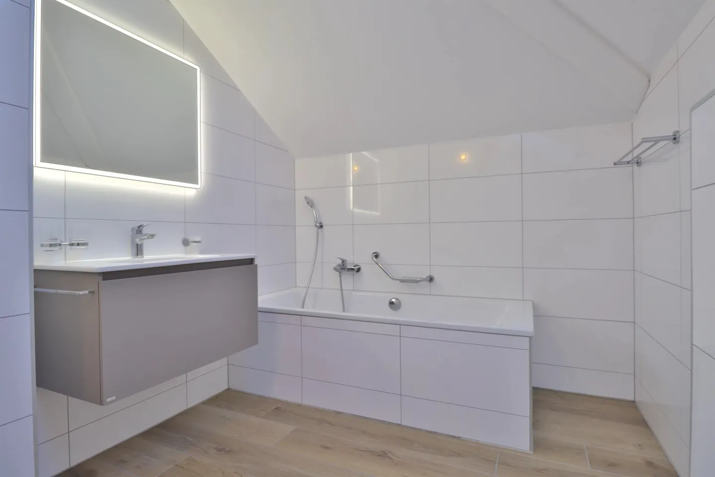 Charmante Attique in Vionnaz - Foto 10 von 18