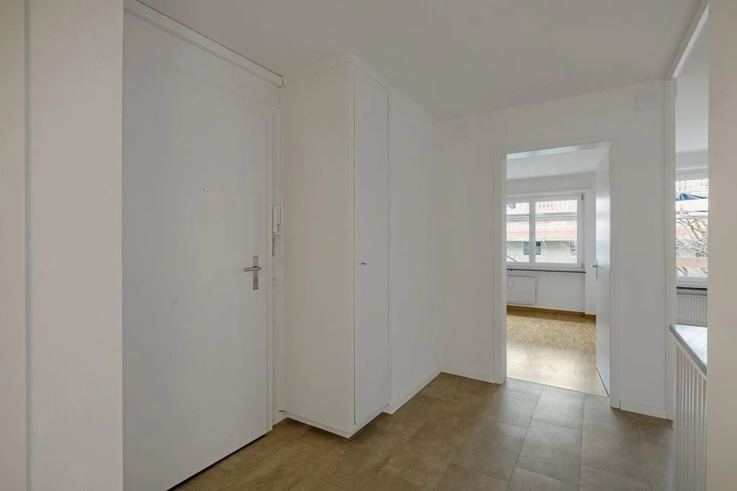 Family-friendly apartment after renovation - Photo 6 of 8